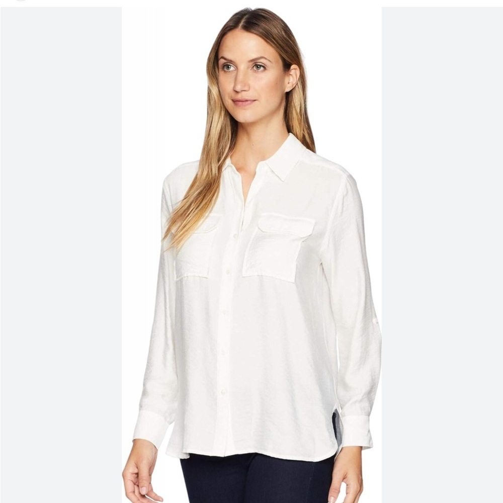 Vince Camuto size Large Cream Button-Up Shirt two pocket long sleeve rumple top
